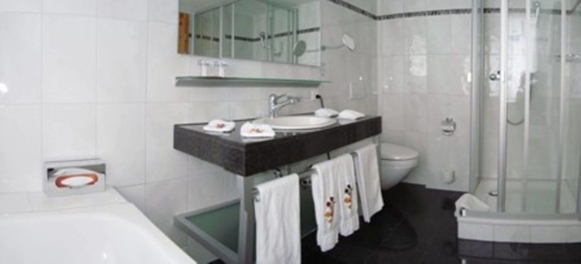 The Excelsior Ostfluegel Otel Arosa Oda fotoğraf